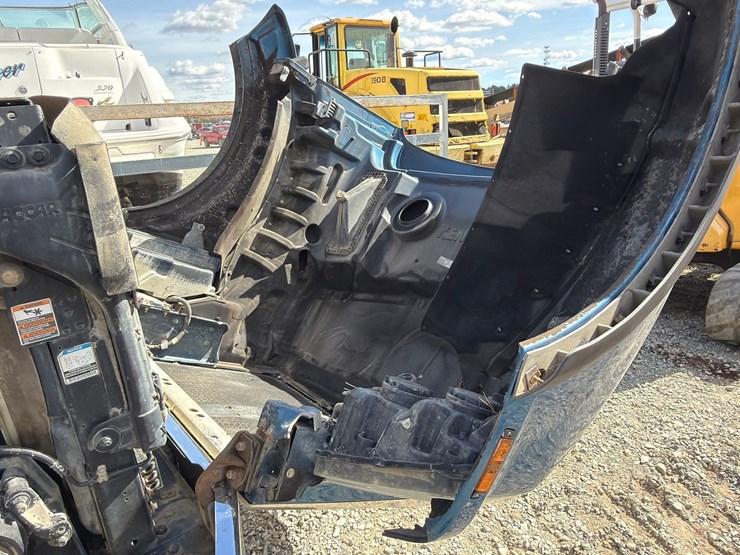 2016-kenworth-t880-image-100