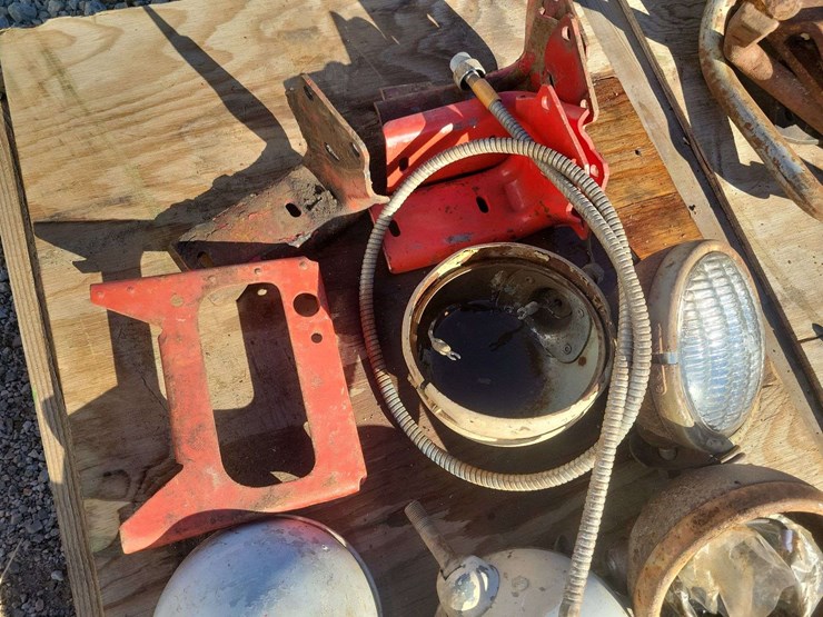 ford-tractor-image-3