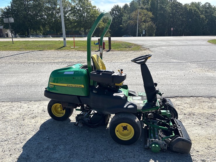 2021-john-deere-2400-image-6