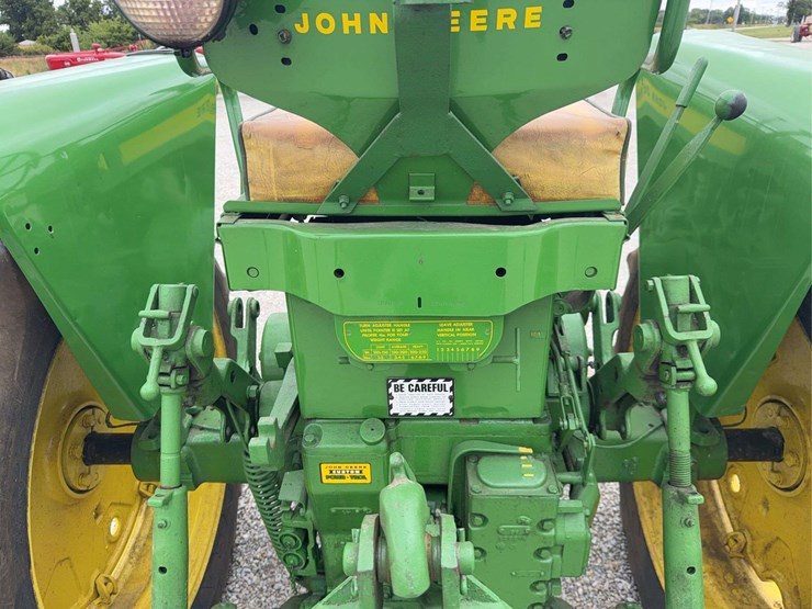 john-deere-620-image-47