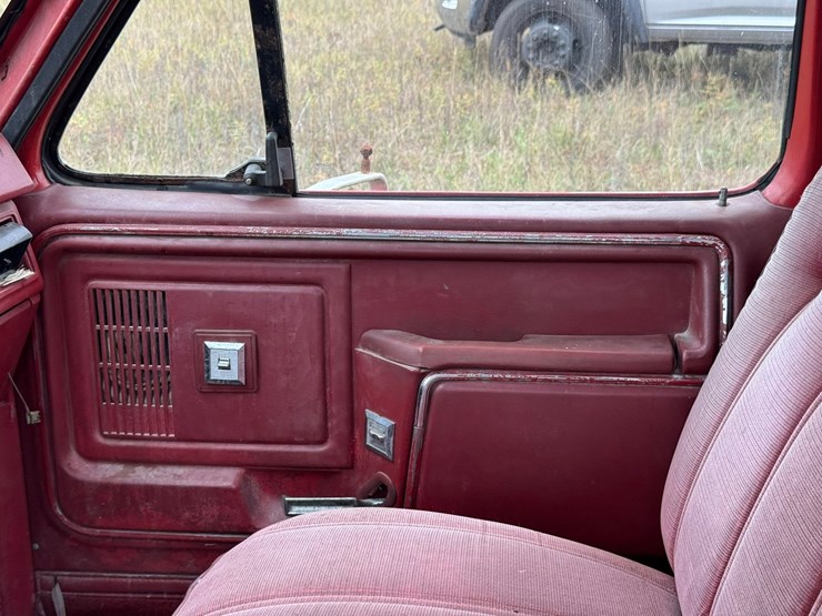 1986-ford-f350-xl-image-35