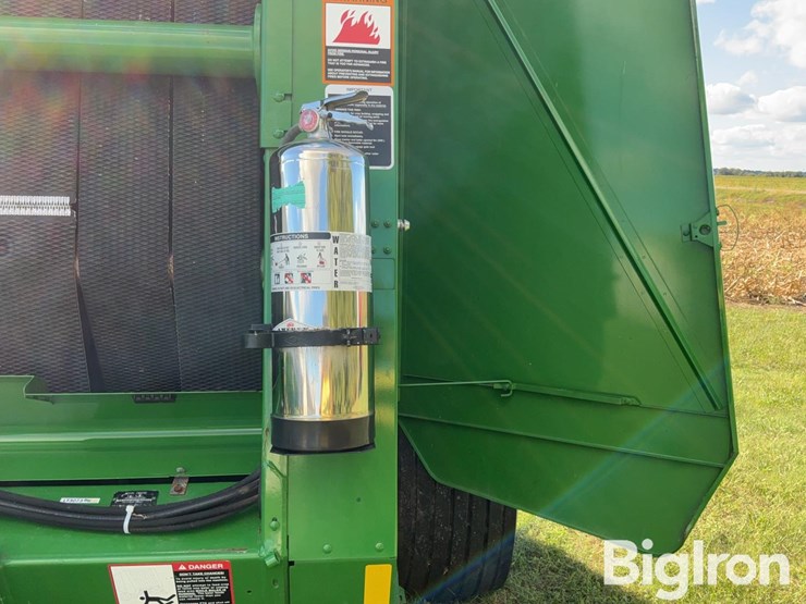 2015-john-deere-569-image-19