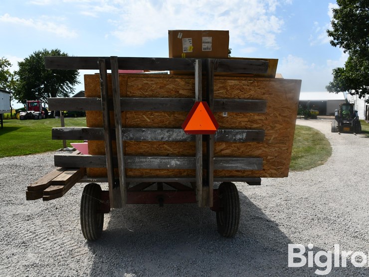 hayrack-w/-contents-image-6