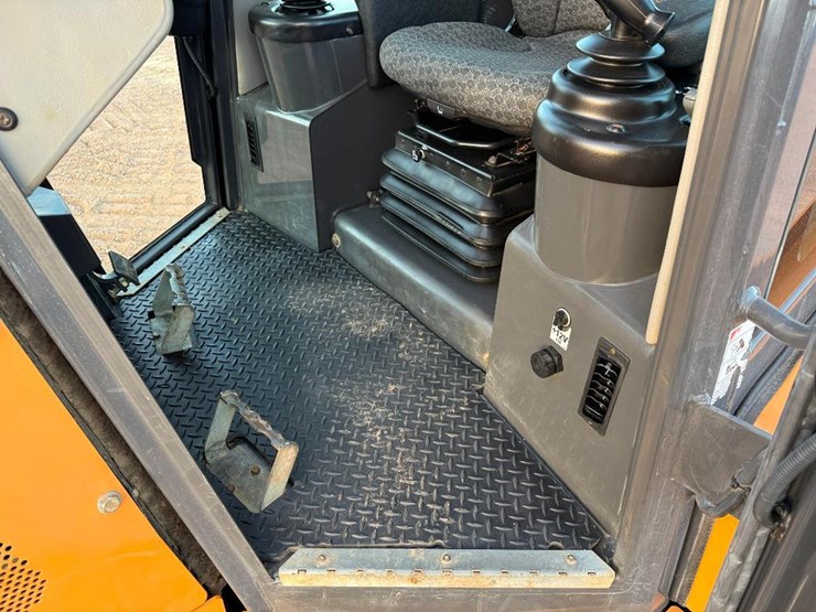 case-850m-wt-image-41