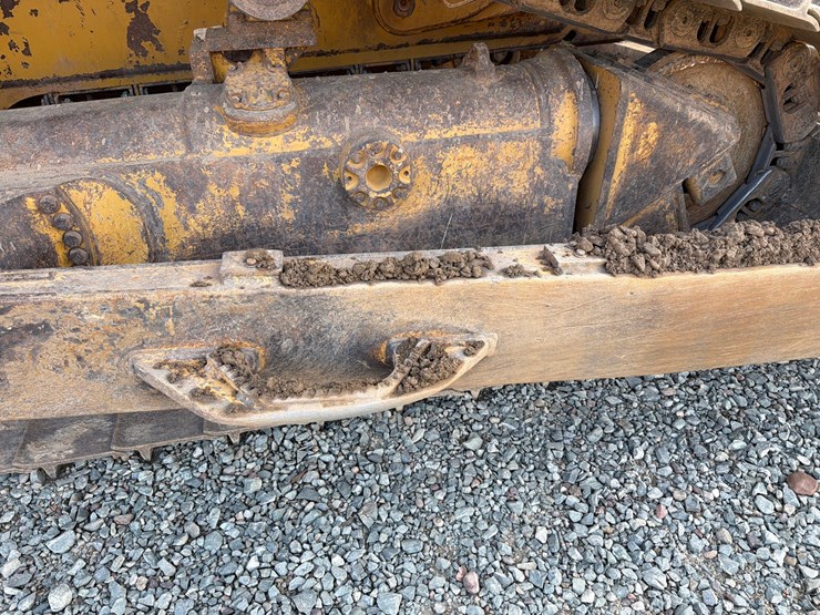 caterpillar-d6t-lgp-image-38
