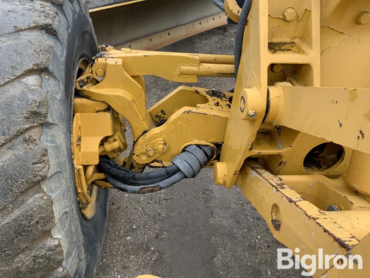 2007-deere-672d-image-14