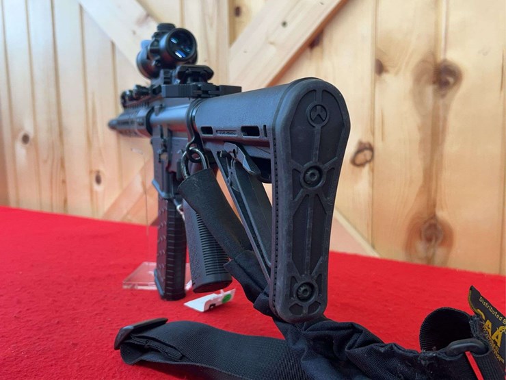 palmetto-letsgo-15-ar-15-.223-semiauto-rifle-image-3