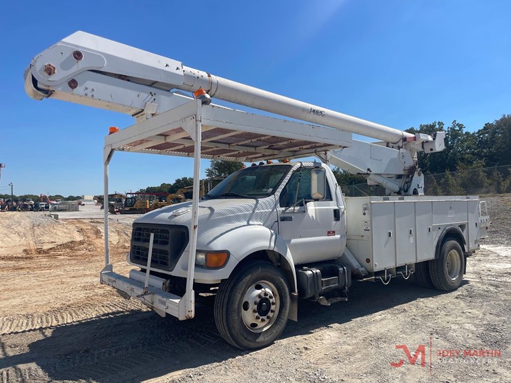 2003-ford-f750-image-7