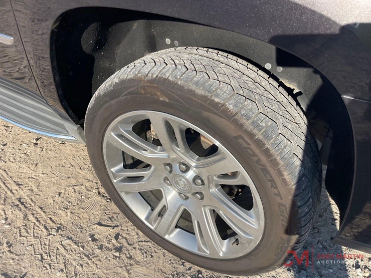 2015-cadillac-escalade-image-10