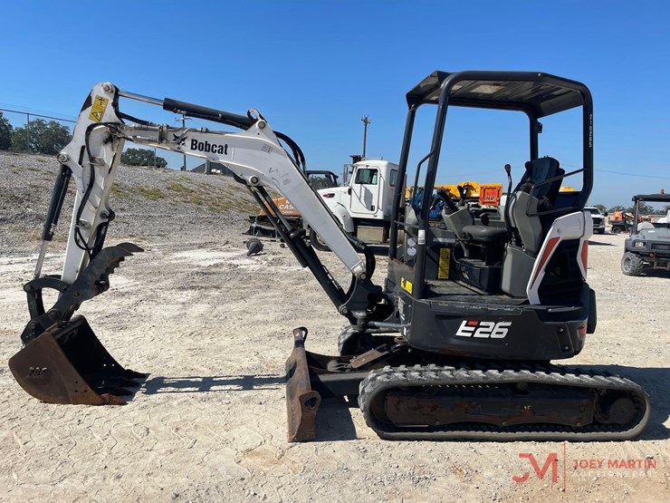 2021-bobcat-e26-image-2