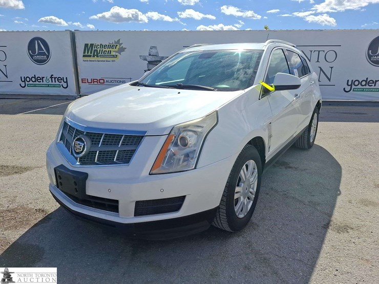 2011-cadillac-srx-image-1