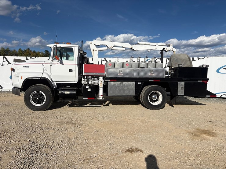 1991-ford-l9000-image-2