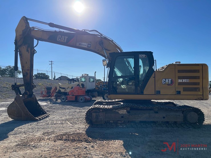 2021-caterpillar-320-image-2