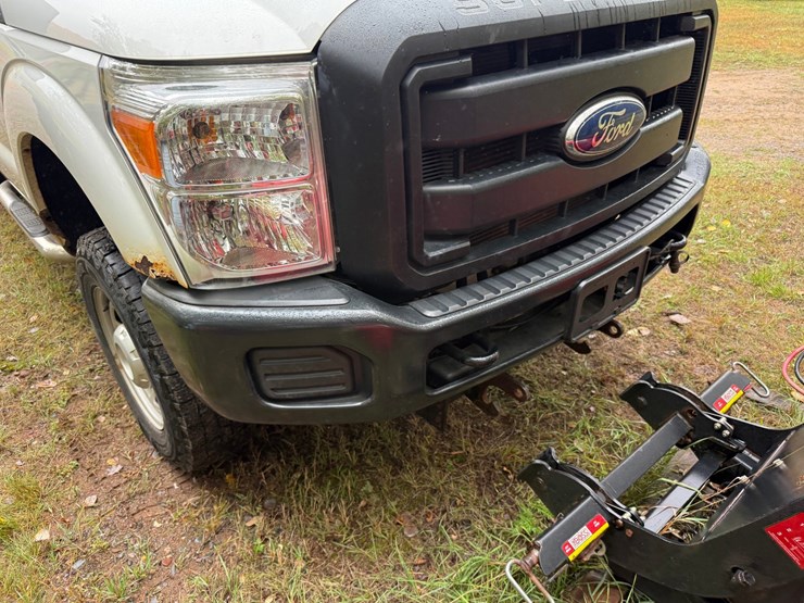 2011-ford-f350-image-33