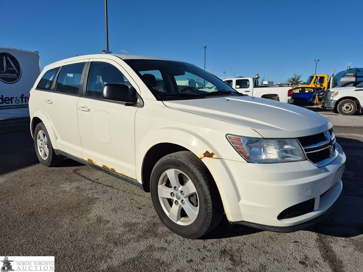2013-dodge-journey-image-3