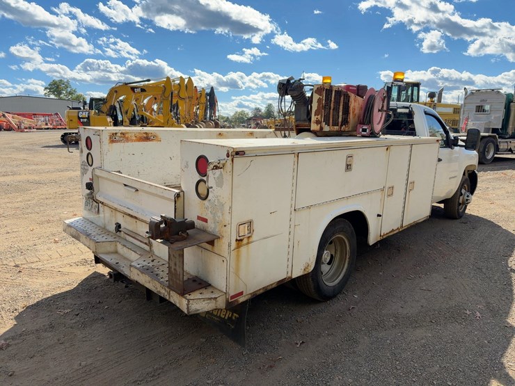 2008-chevrolet-3500hd-image-5