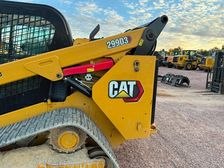 caterpillar-299d3-image-11