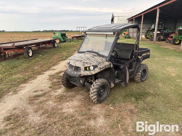 2014-john-deere-gator-image-1