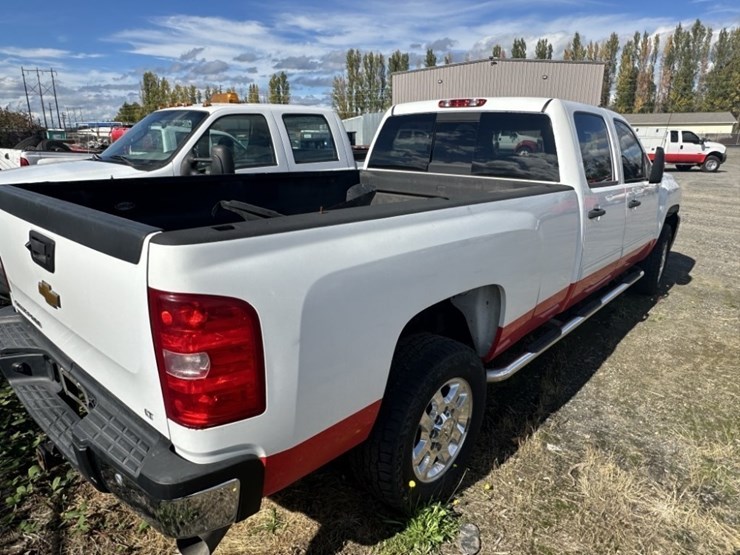 2012-chevrolet-silverado-3500-image-5