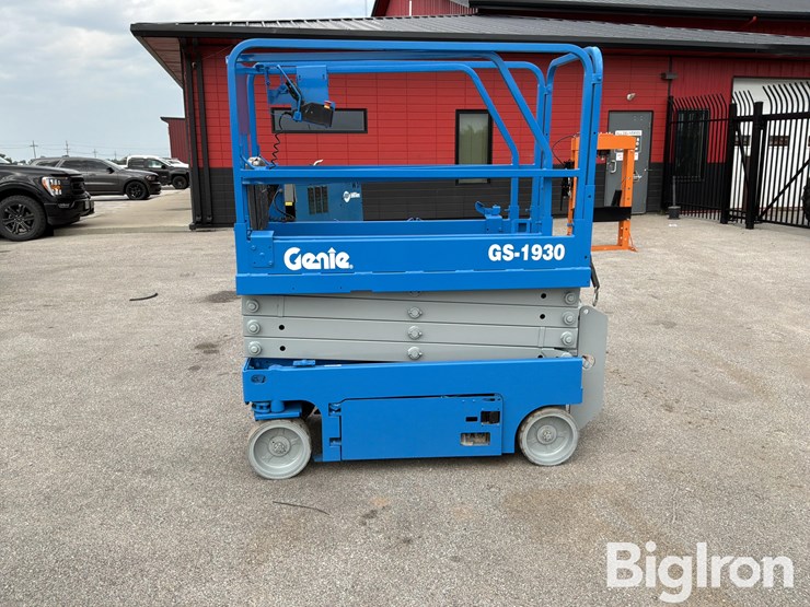 2019-massey-ferguson-730-image-8