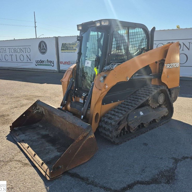 2022 CASE TR270B