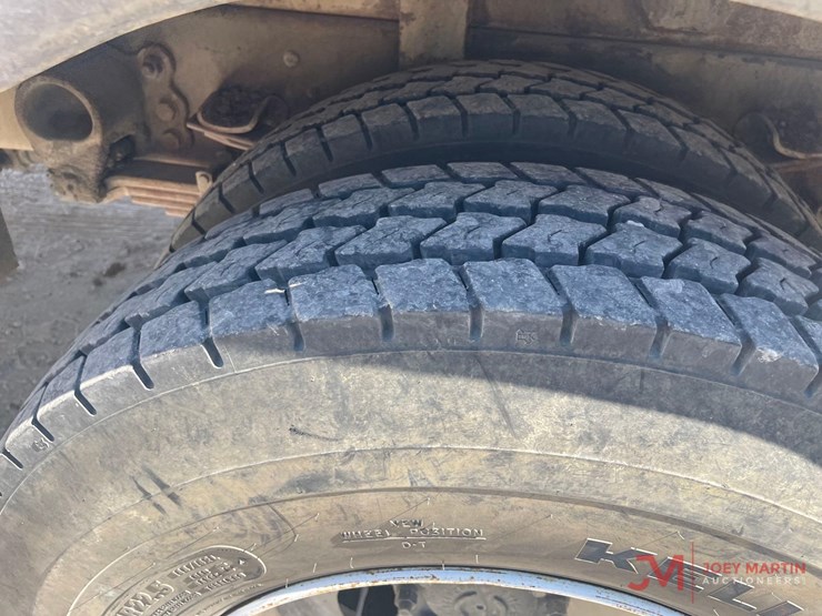 2003-ford-f750-image-12