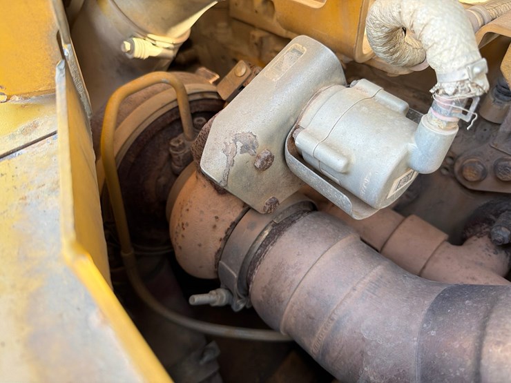 caterpillar-d6t-lgp-image-68