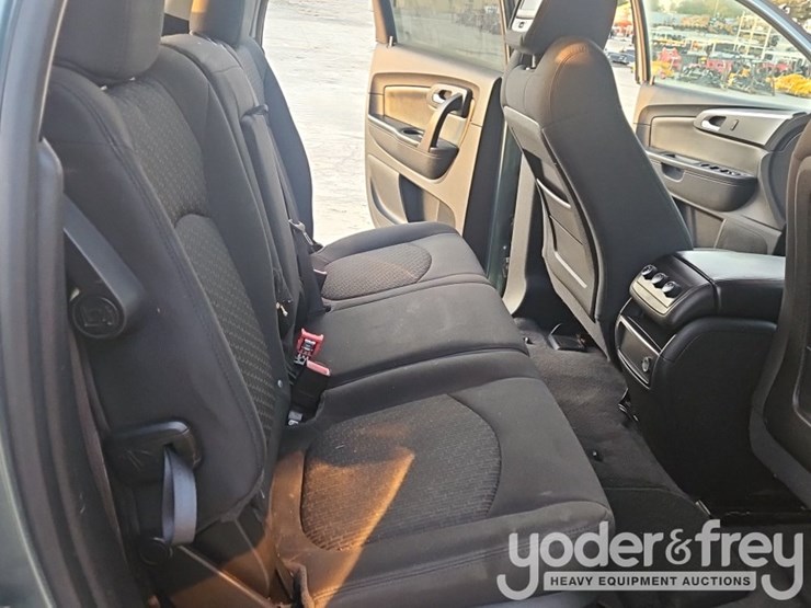 2009-chevrolet-traverse-image-31