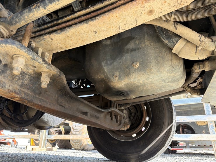 2016-kenworth-t880-image-66