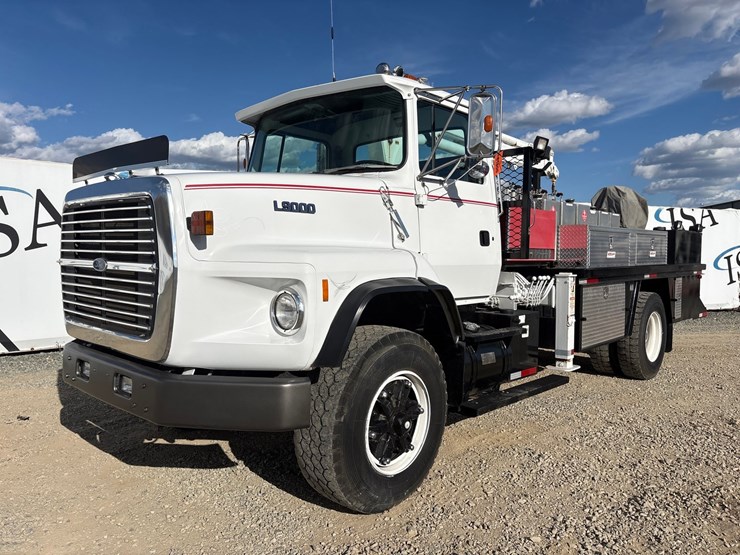 1991-ford-l9000-image-1