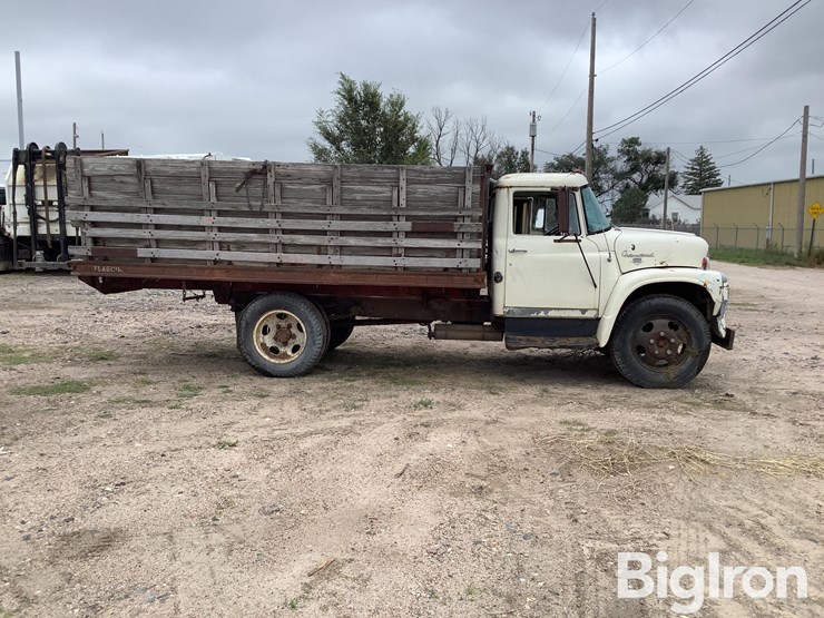 1964-international-loadstar-image-4