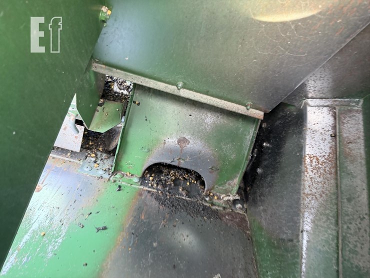 2011-john-deere-9770-sts-image-108