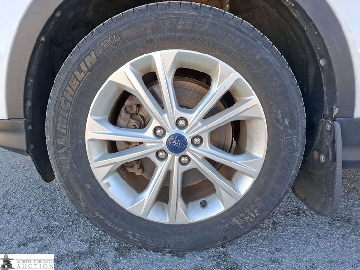 2018-ford-escape-image-16