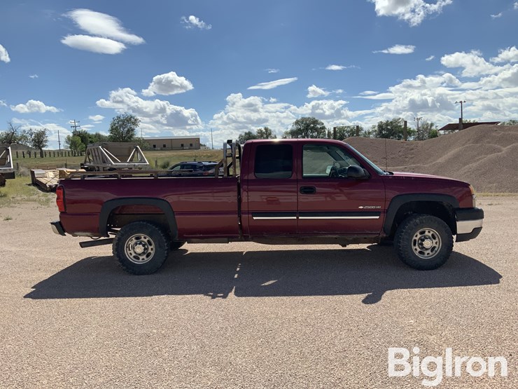 2004-chevrolet-silverado-2500-image-4