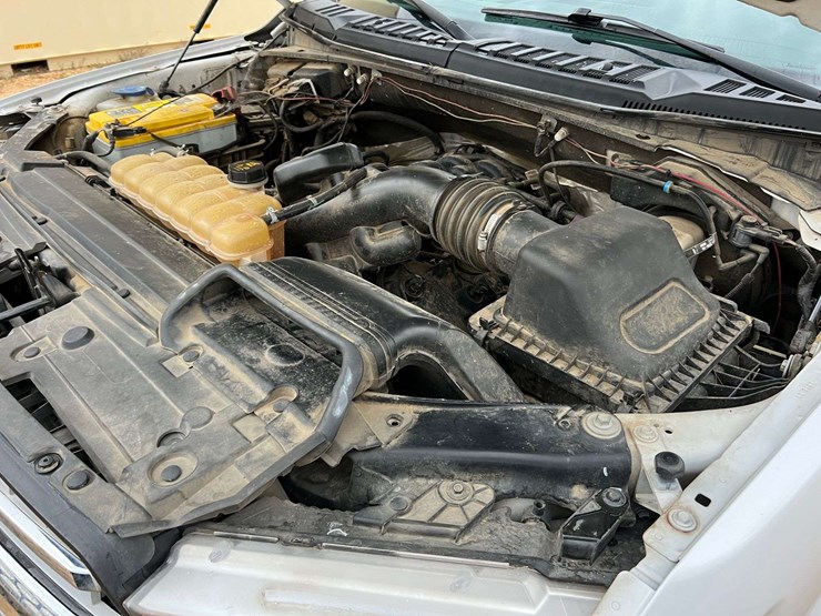 ford-f150-xlt-image-8
