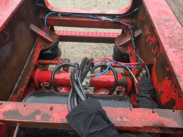 #2081-•-2006-lowboy-pin-on-axle-image-10