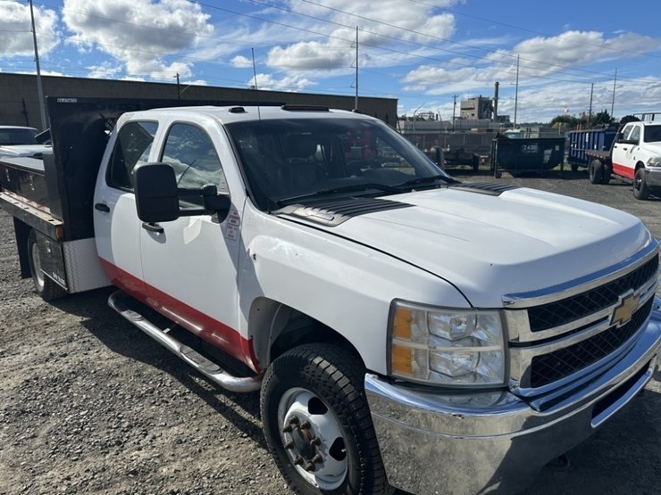 2013-chevrolet-silverado-3500-image-7