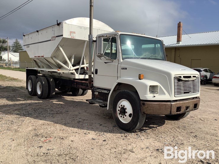 1996-freightliner-fl80-image-3