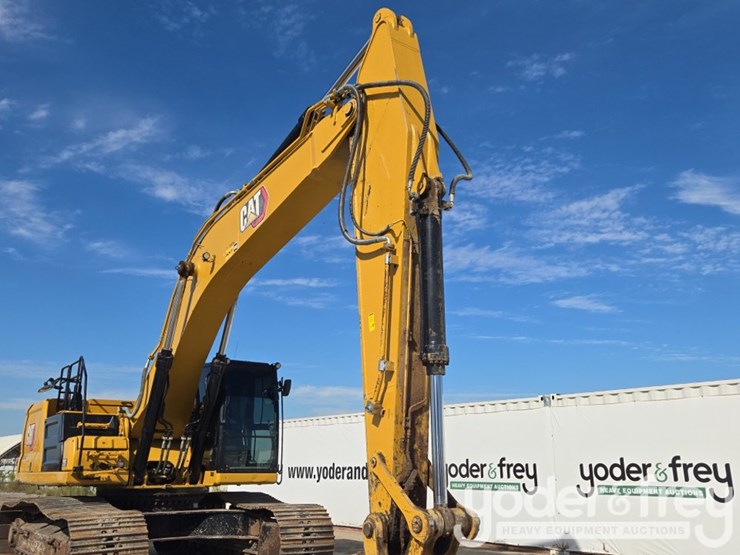 2022-caterpillar-336-image-26