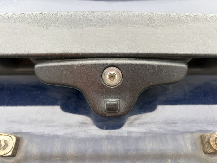 2017-ford-explorer-image-19