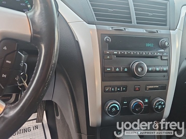 2009-chevrolet-traverse-image-19