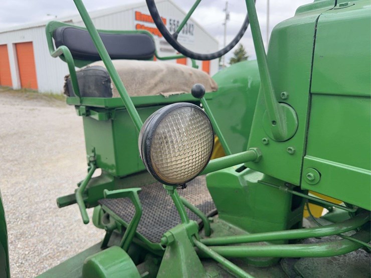 1953-john-deere-60-image-35