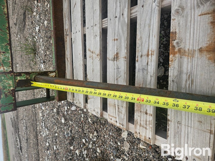 john-deere-158-image-12