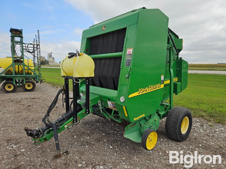2003-john-deere-567-image-1