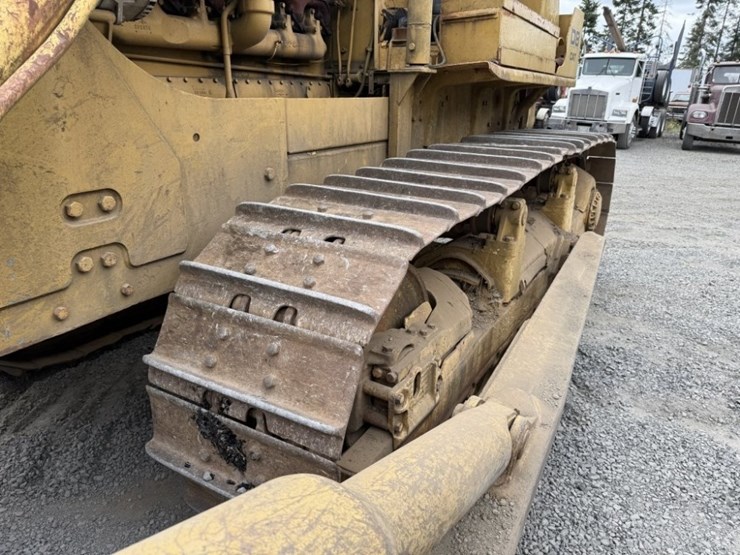 1967-caterpillar-d8h-image-13