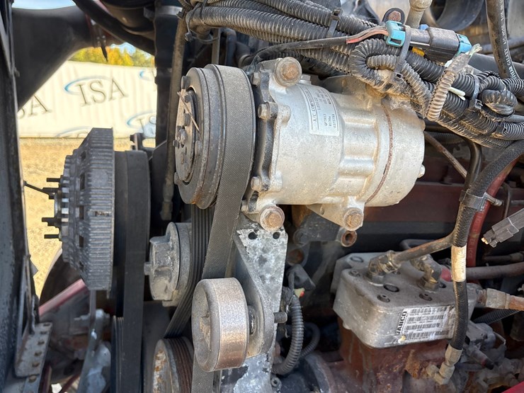 2007-kenworth-w900-image-32