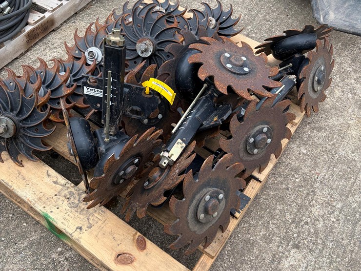 pallet-of-planter-support-image-8