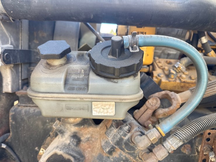 2004-caterpillar-3126-image-20