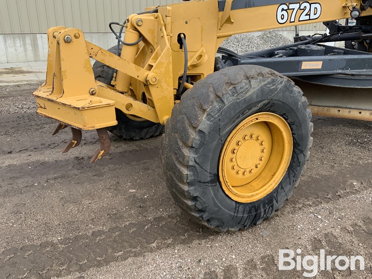 2007-deere-672d-image-9