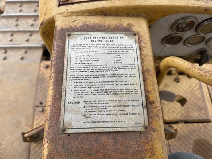 1972-caterpillar-d8h-image-32